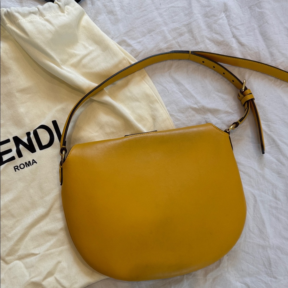 Fendi Mustard Yellow Leather Shoulder Bag with FF Clasp - Picture 4 of 10